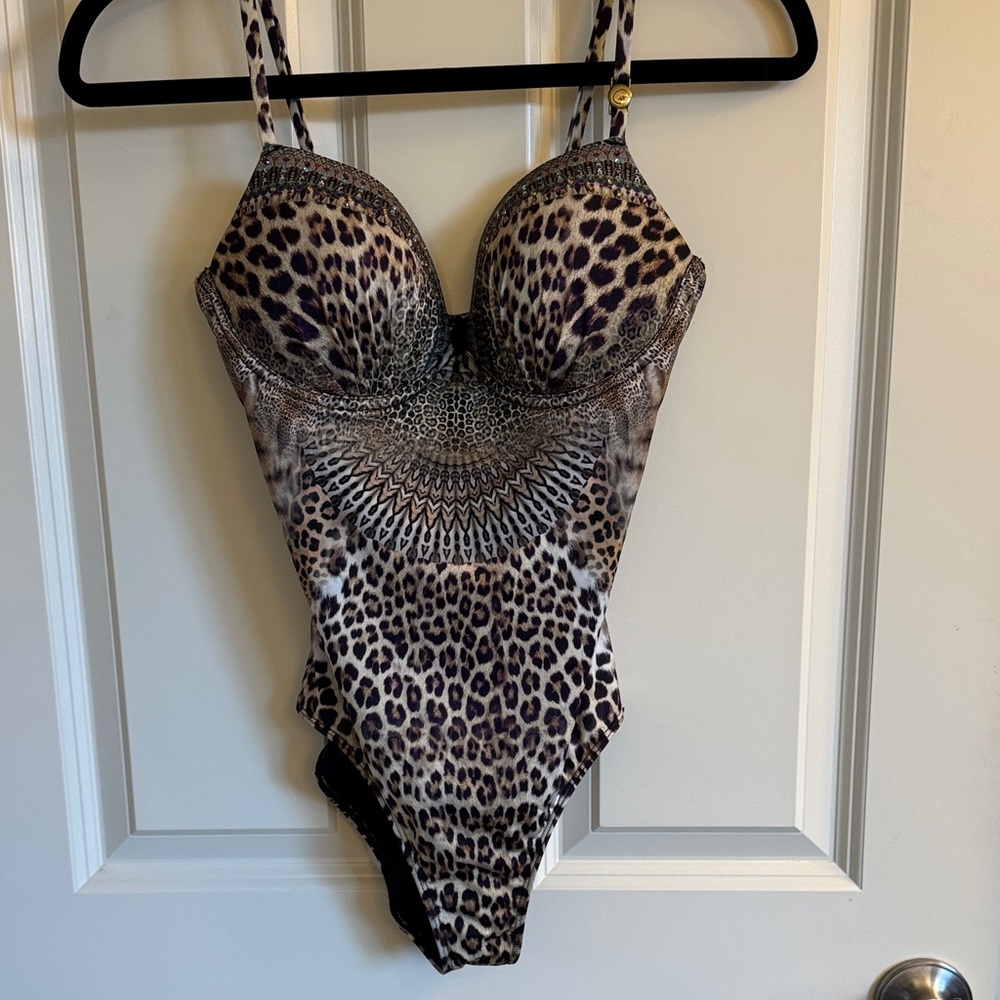Camilla Call of the Cathedral Leopard Print One-Piece Swimsuit NWT. S.